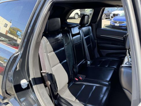 Used 2021 Jeep Grand Cherokee Limited w/ Premium Lighting Group AWD/4WD image 16
