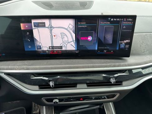 Used 2023 BMW X7 xDrive40i w/ M Sport Package image 29