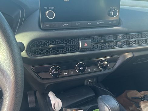 Used 2024 Honda HR-V LX image 27