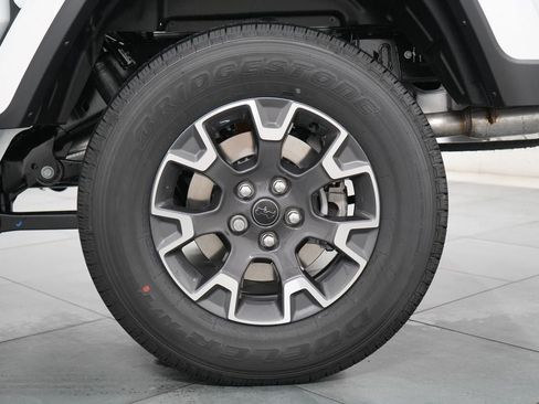 New 2026 Jeep Gladiator Sport AWD/4WD image 33
