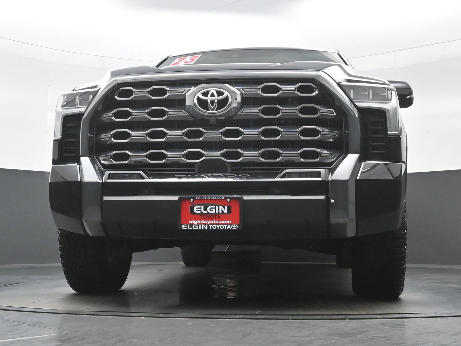 Used 2023 Toyota Tundra Platinum AWD/4WD image 29