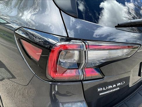 Used 2025 Subaru Outback Premium w/ Popular Package #1A AWD/4WD image 22