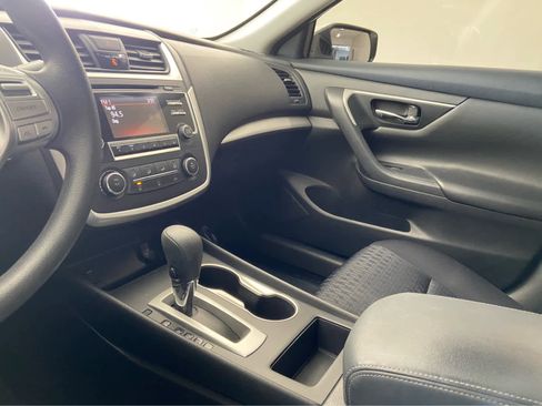 Used 2016 Nissan Altima 2.5 S w/ Power Driver Seat Package image 24