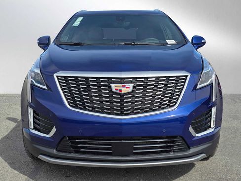 New 2025 Cadillac XT5 Premium Luxury w/ Technology Package AWD/4WD image 8