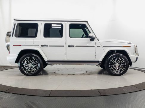Used 2025 Mercedes-Benz G 550 image 34