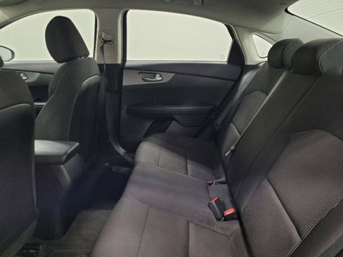 Used 2019 Kia Forte LXS FWD image 18