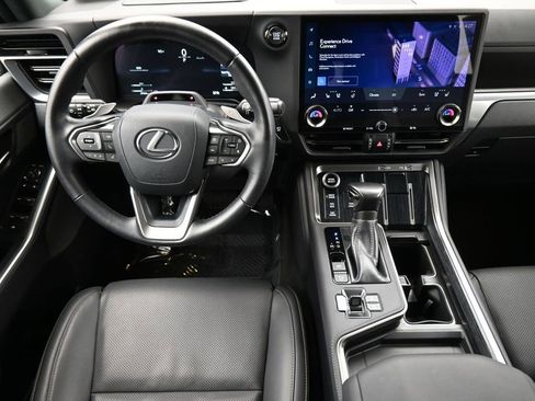 Used 2024 Lexus GX 550 AWD/4WD image 6