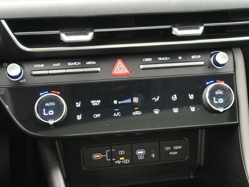 New 2025 Hyundai Sonata Limited image 19