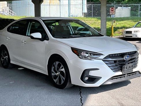 Certified 2025 Subaru Legacy Premium AWD/4WD image 18
