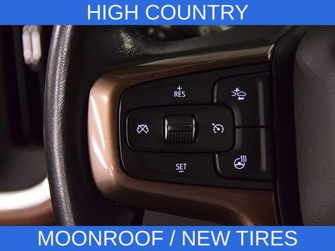 Used 2022 Chevrolet Silverado 3500 High Country w/ Safety Package II AWD/4WD image 25