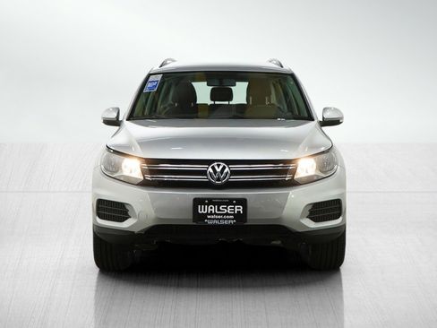 Used 2017 Volkswagen Tiguan S FWD image 8