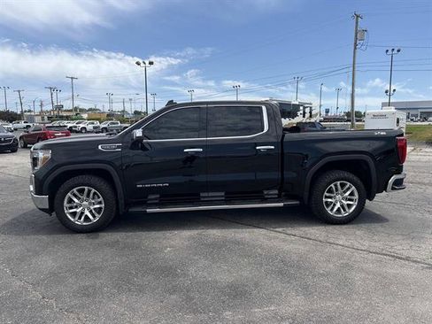 Used 2021 GMC Sierra 1500 SLT w/ SLT Premium Plus Package AWD/4WD image 8