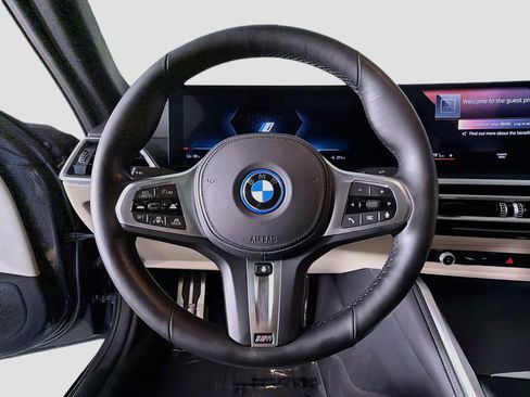 Used 2023 BMW i4 eDrive40 w/ M Sport Package RWD image 11
