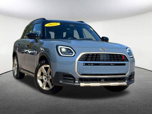 Used 2025 MINI Cooper Countryman S image 2