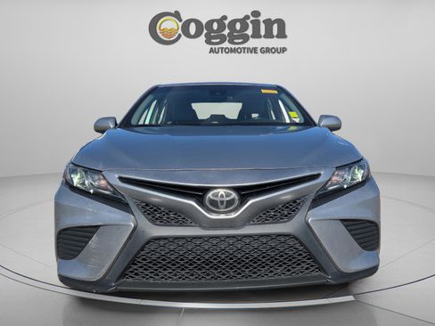 Used 2019 Toyota Camry SE FWD image 8