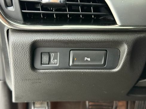 Used 2015 Cadillac ATS Luxury w/ Sun And Sound Package image 11