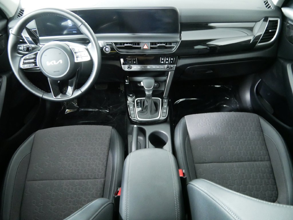 Used 2026 Kia Seltos S AWD/4WD image 21