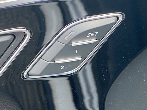 Used 2018 Audi Q7 3.0T Prestige AWD/4WD image 18