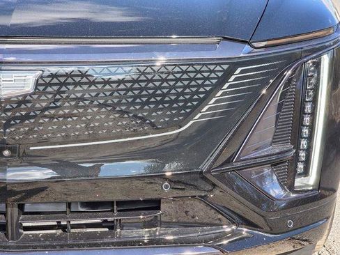 New 2026 Cadillac Lyriq Sport image 19