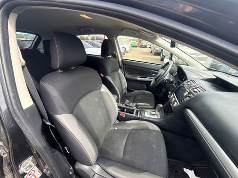 Used 2017 Subaru Crosstrek 2.0i Premium AWD/4WD image 9