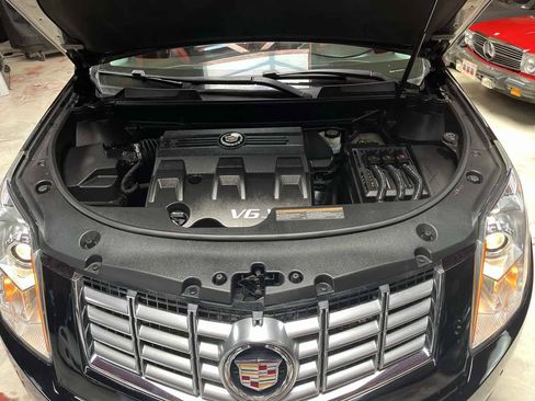 Used 2016 Cadillac SRX Luxury FWD image 19