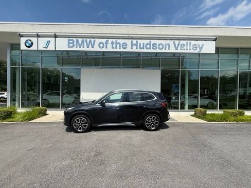 Used 2025 BMW X1 xDrive28i w/ Technology Package image 1