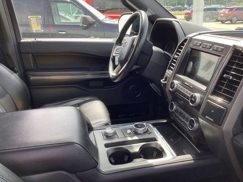 Used 2021 Ford Expedition Max XLT AWD/4WD image 25