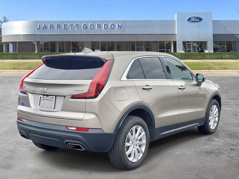Used 2022 Cadillac XT4 Luxury image 4