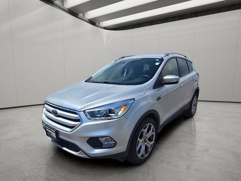 Used 2019 Ford Escape Titanium AWD/4WD image 1