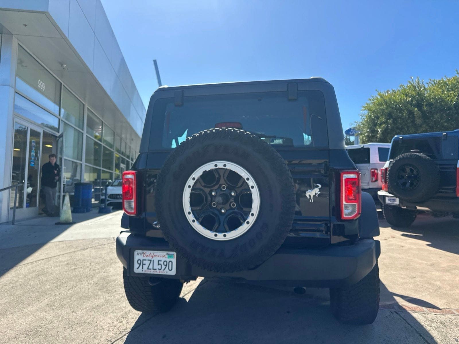 Used 2023 Ford Bronco 2-Door w/ Sasquatch Package AWD/4WD image 7