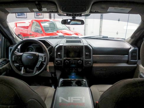 Used 2020 Ford F250 XLT w/ XLT Premium Package AWD/4WD image 26