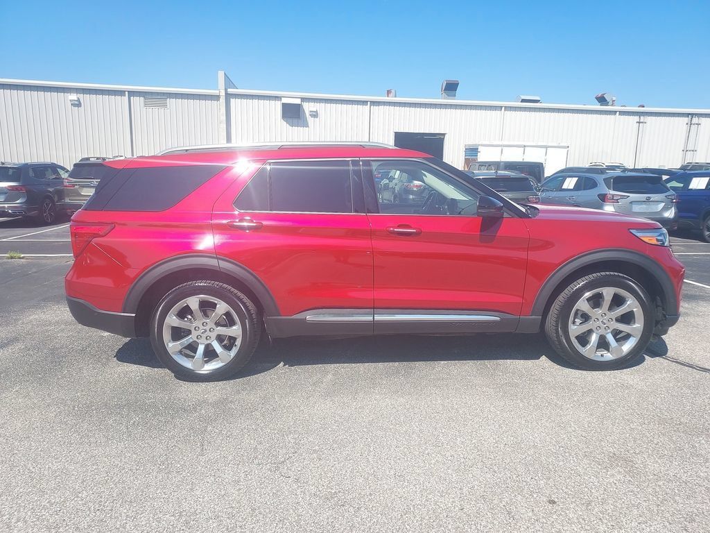 Used 2020 Ford Explorer Platinum w/ Premium Technology Package AWD/4WD image 8