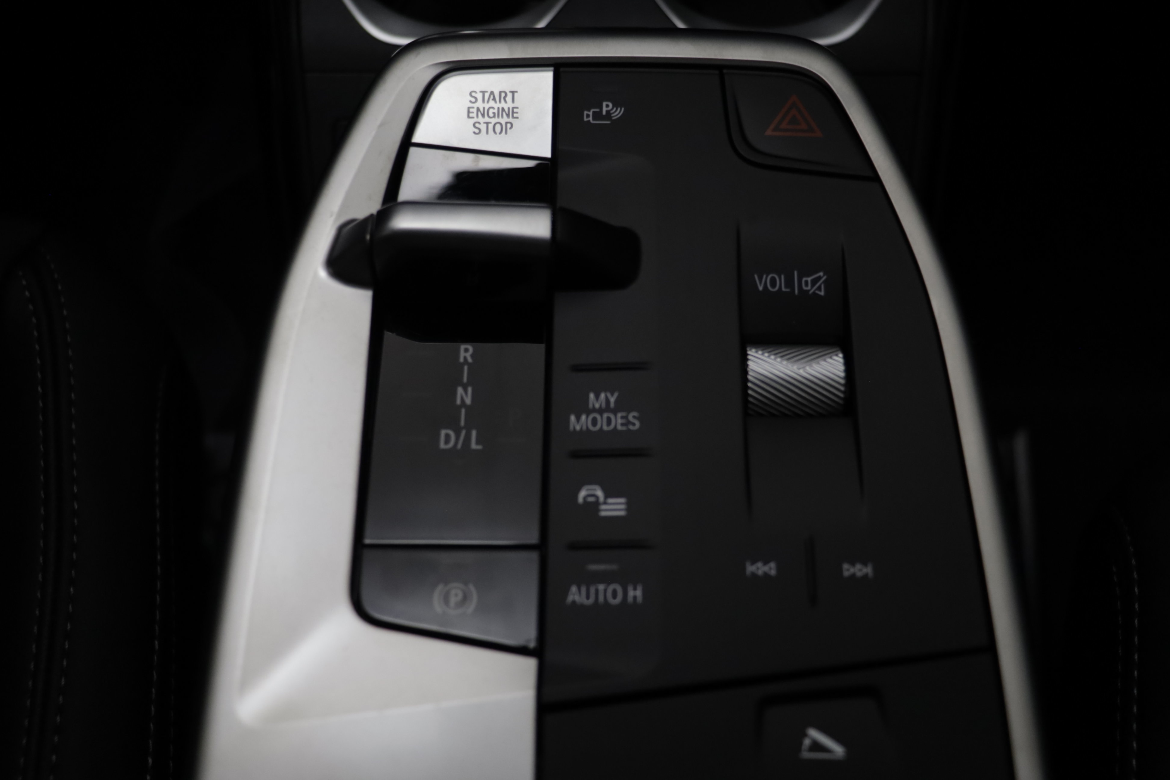 New 2027 BMW X1 xDrive28i AWD/4WD image 12