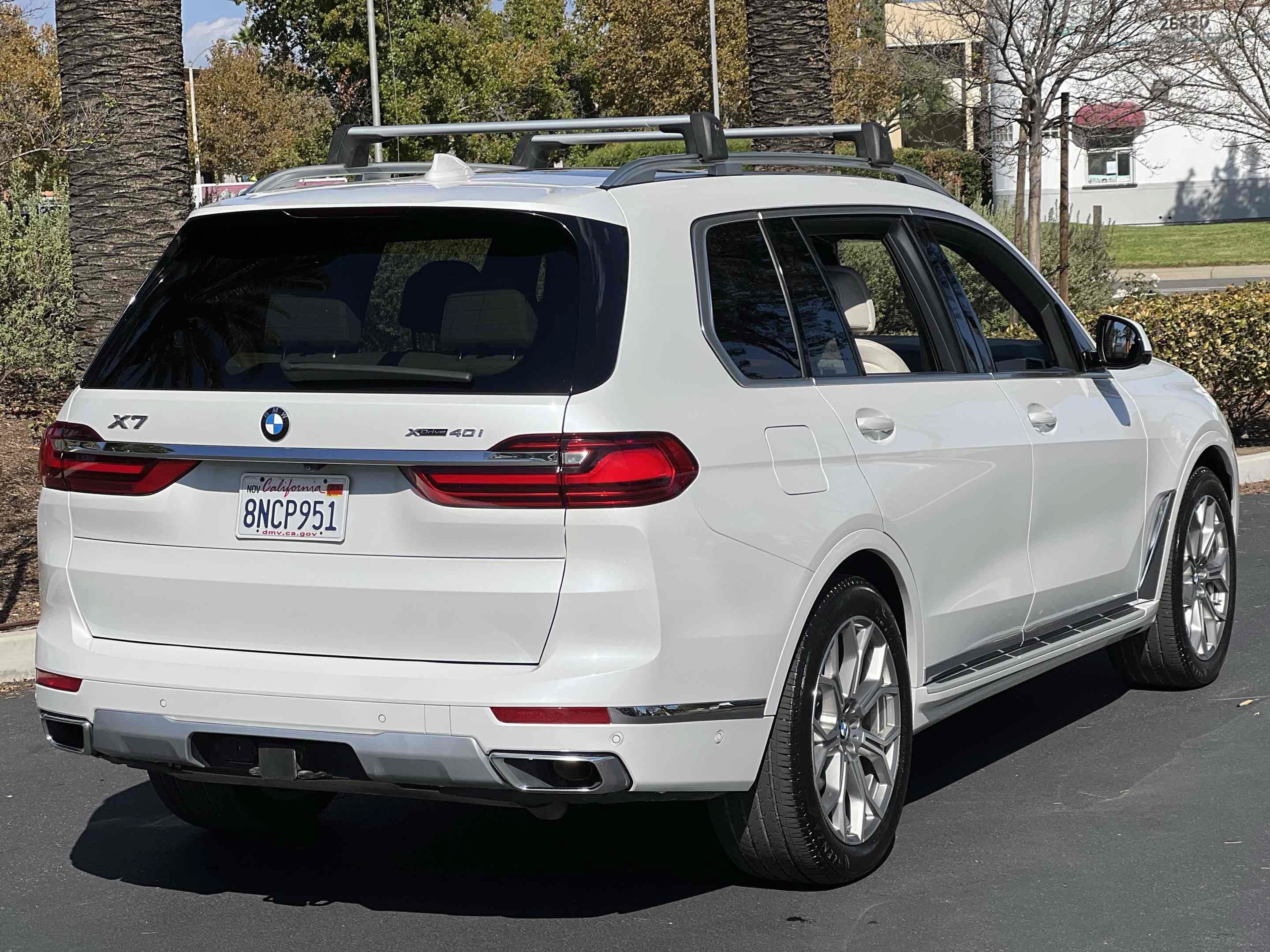 Used 2020 BMW X7 xDrive40i w/ Premium Package AWD/4WD image 23