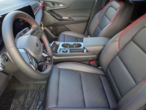 New 2026 Chevrolet Equinox RS image 3