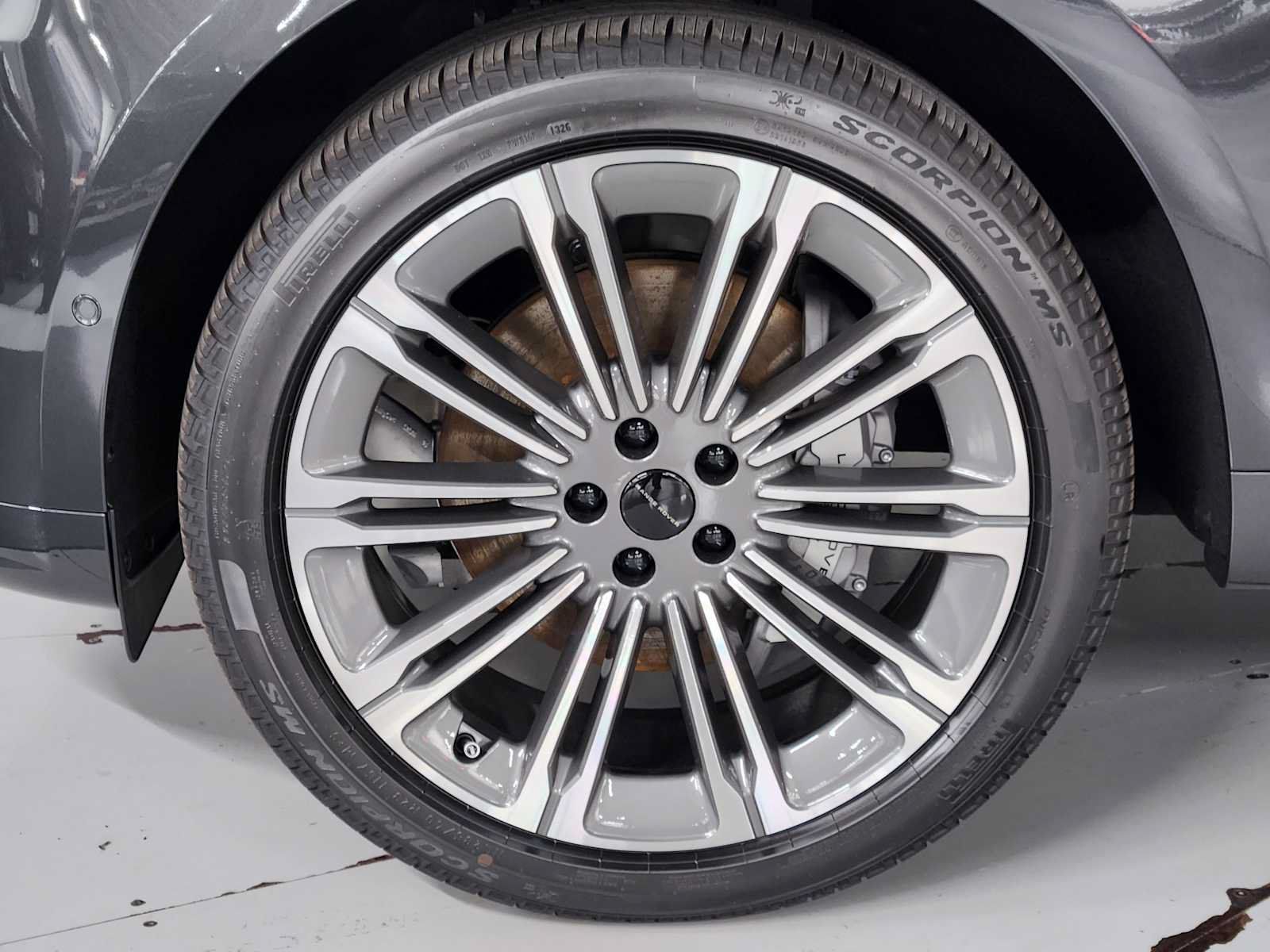 New 2026 Land Rover Range Rover Sport Dynamic SE AWD/4WD image 12