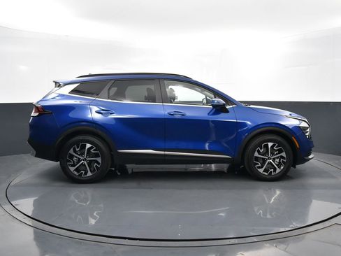 Used 2025 Kia Sportage EX w/ Premium Package image 42