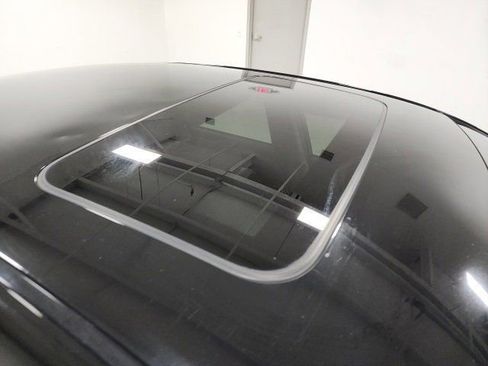 Used 2006 Toyota Avalon XLS image 13