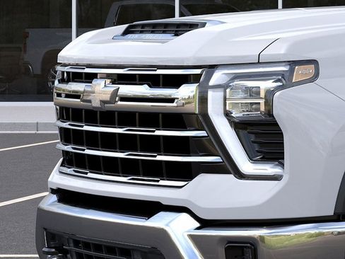 New 2026 Chevrolet Silverado 2500 LTZ AWD/4WD image 13