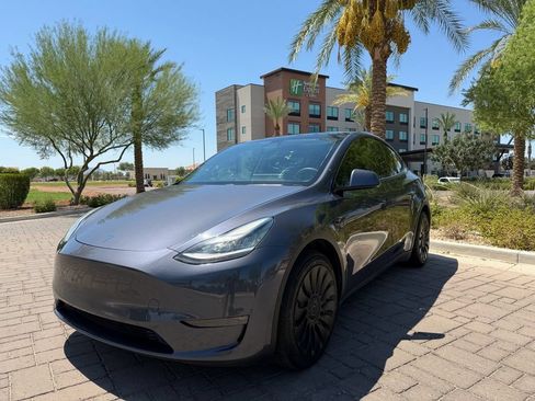 Used 2020 Tesla Model Y Long Range AWD/4WD image 6