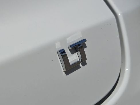 New 2026 Chevrolet Trax LT w/ Driver Confidence Package FWD image 7