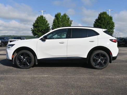 Used 2023 Buick Envision Essence w/ Sport Touring Package image 5