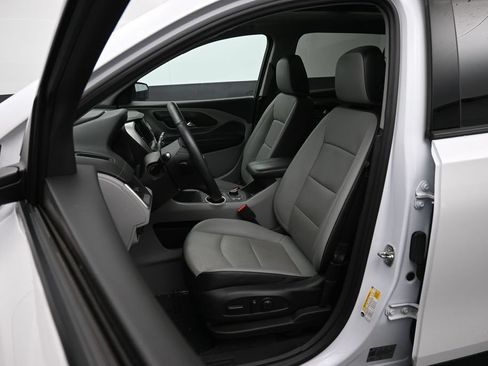 Used 2024 GMC Terrain SLT w/ Infotainment Package II AWD/4WD image 21