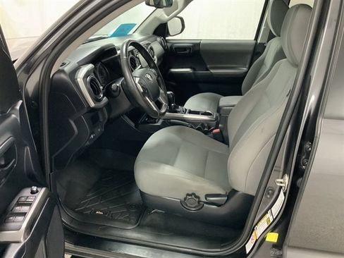 Used 2018 Toyota Tacoma SR5 image 11
