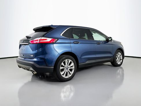 Used 2019 Ford Edge Titanium w/ Equipment Group 301A AWD/4WD image 7
