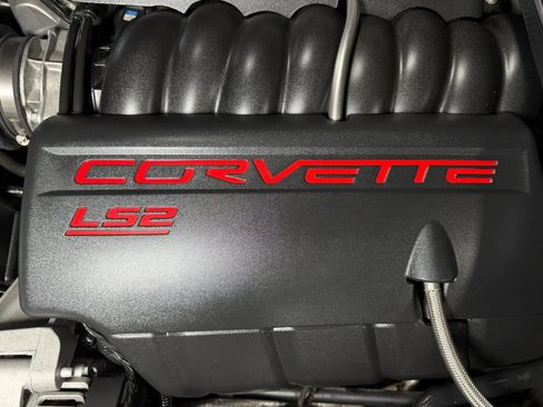 Used 2005 Chevrolet Corvette Coupe RWD image 16