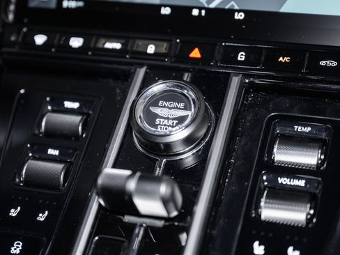 New 2026 Aston Martin V8 Vantage Coupe image 26