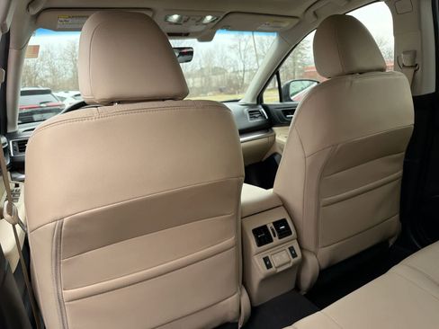 Used 2019 Subaru Outback 3.6R Limited image 16