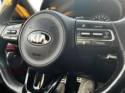 Used 2018 Kia Stinger GT2 image 27