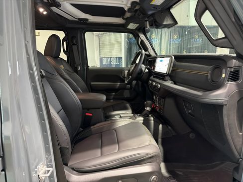 Used 2025 Jeep Wrangler Unlimited Rubicon 392 image 30